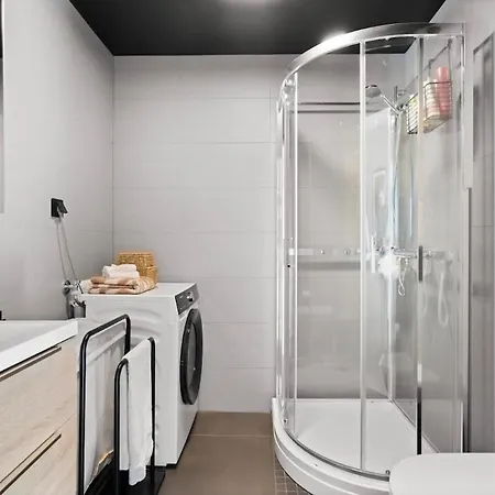 شقة Modern With Two Bedrooms